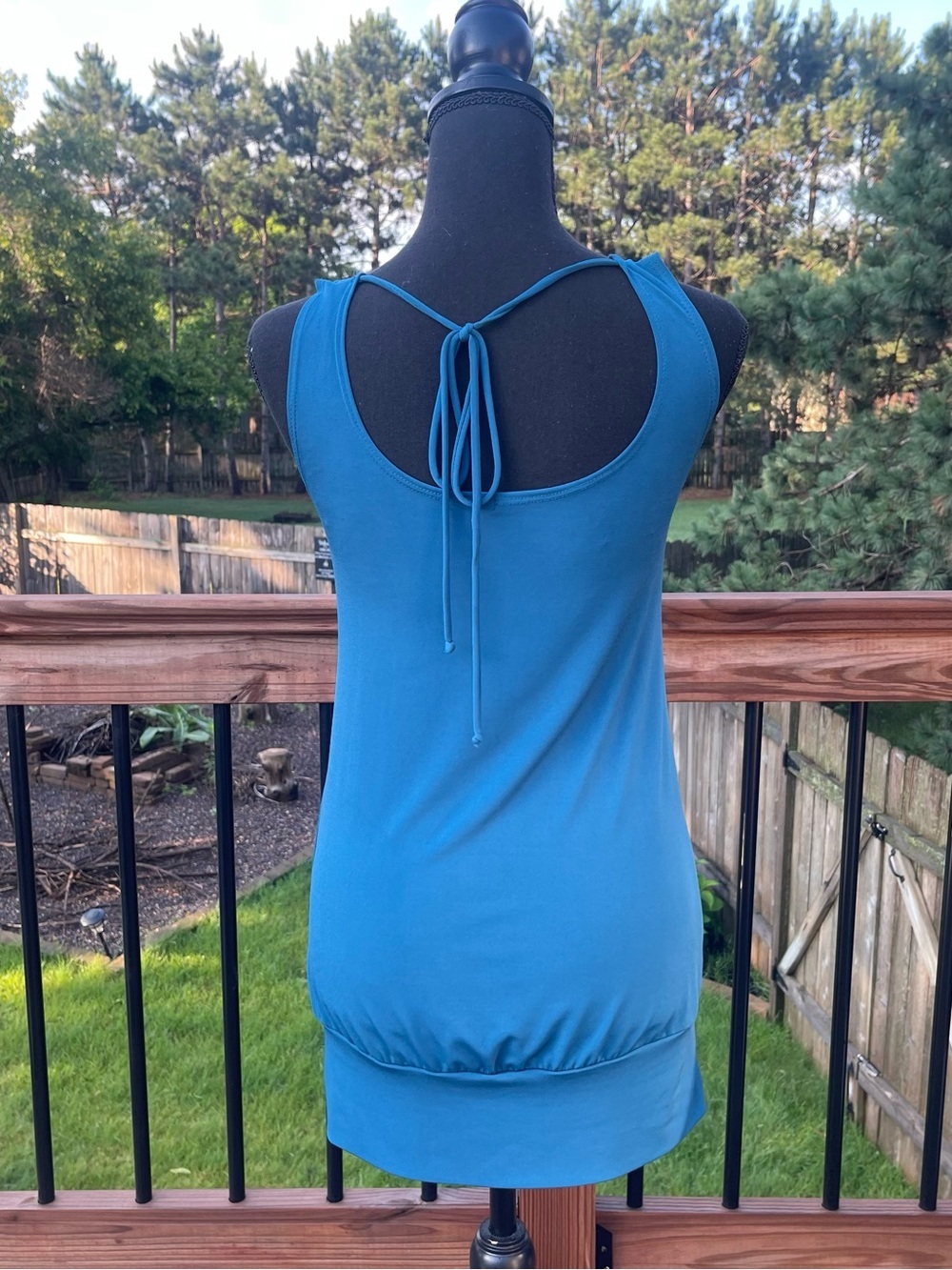 Y2K Studio Y Plunging V-Neck Sleeveless Top Or Dress Medallion Slinky - Picture 4 of 12